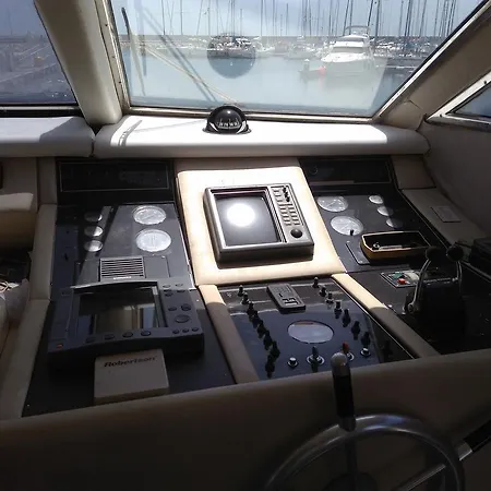 Botel Yacht Libertin Agde
