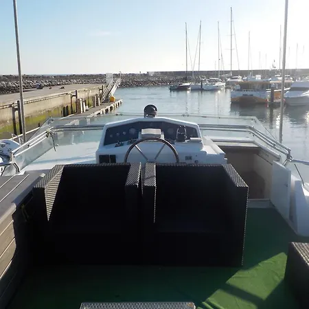 Botel Yacht Libertin *