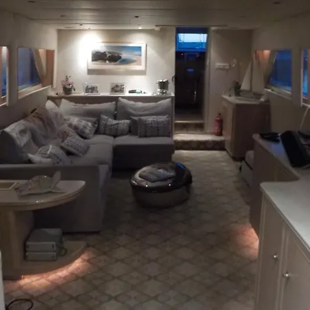 Yacht Libertin Botel Agde