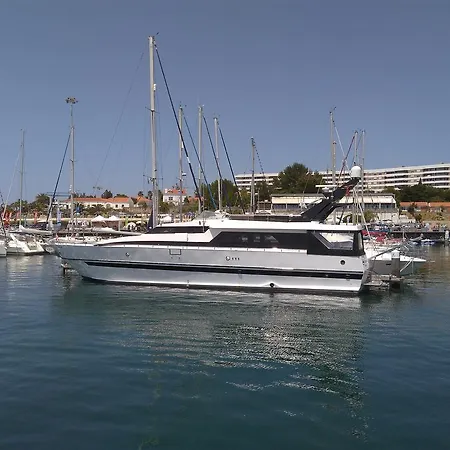 Yacht Libertin