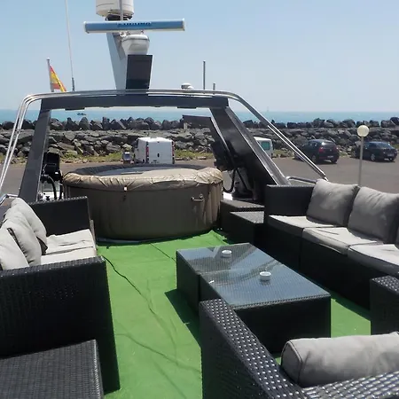 Botel Yacht Libertin *